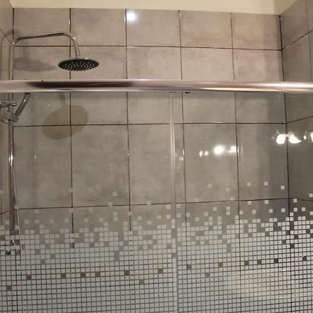 Quarto em Acomodações Particulares Vista Mar Câmara de Lobos